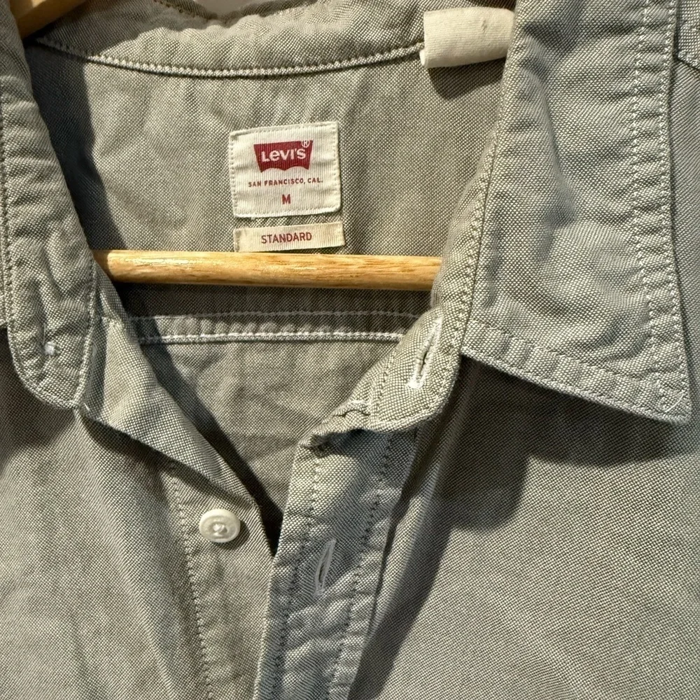 Levi's Casual Gray Button Down Shirt